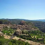 De 3*