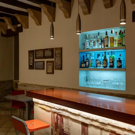Hotel De 3*