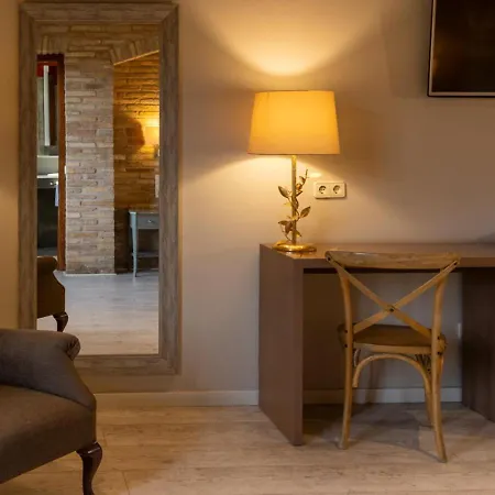 Hotel De 3*