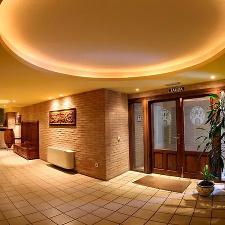 Hotel De 3*